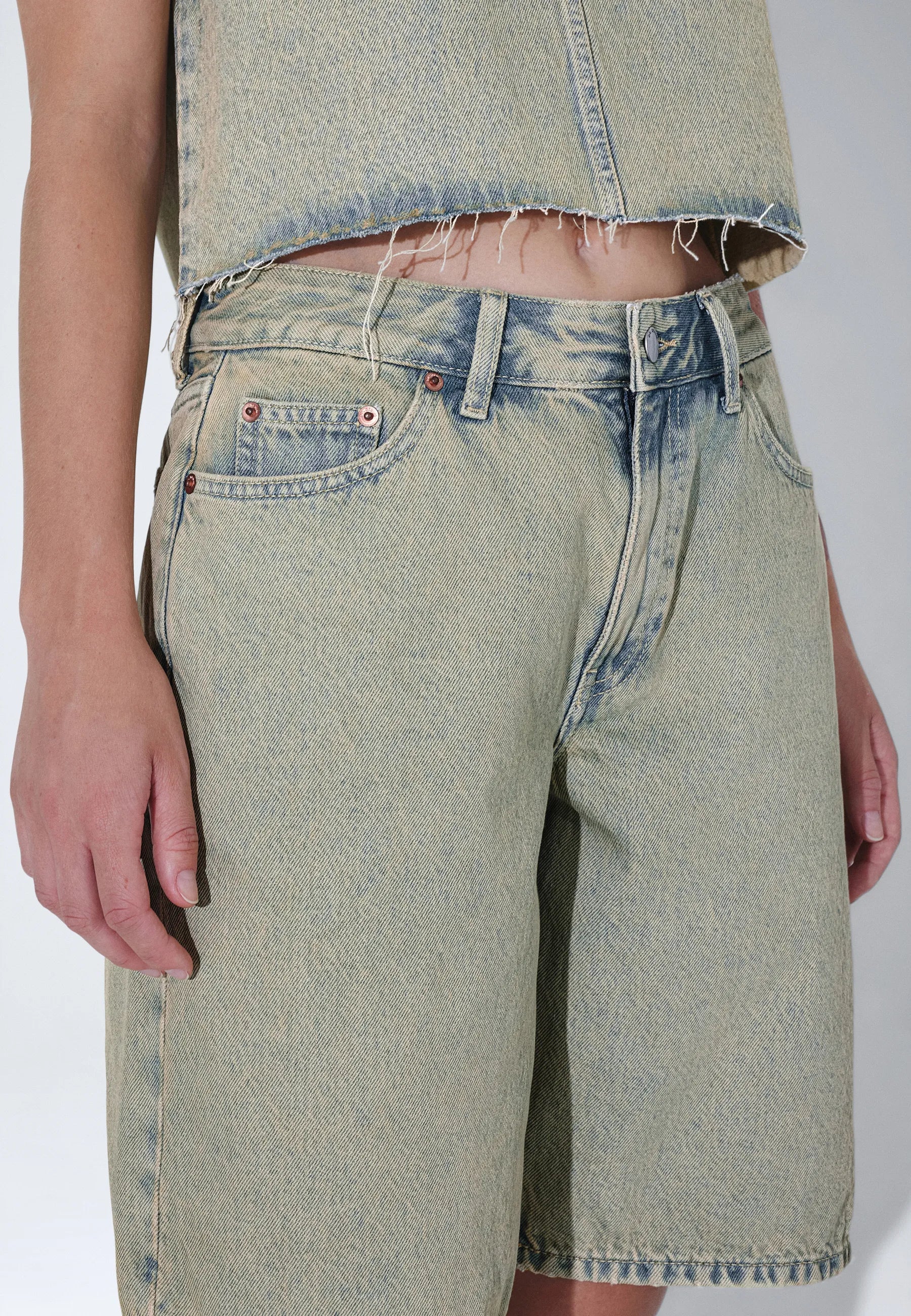 Asra Shorts - Stream Desert - Image 7
