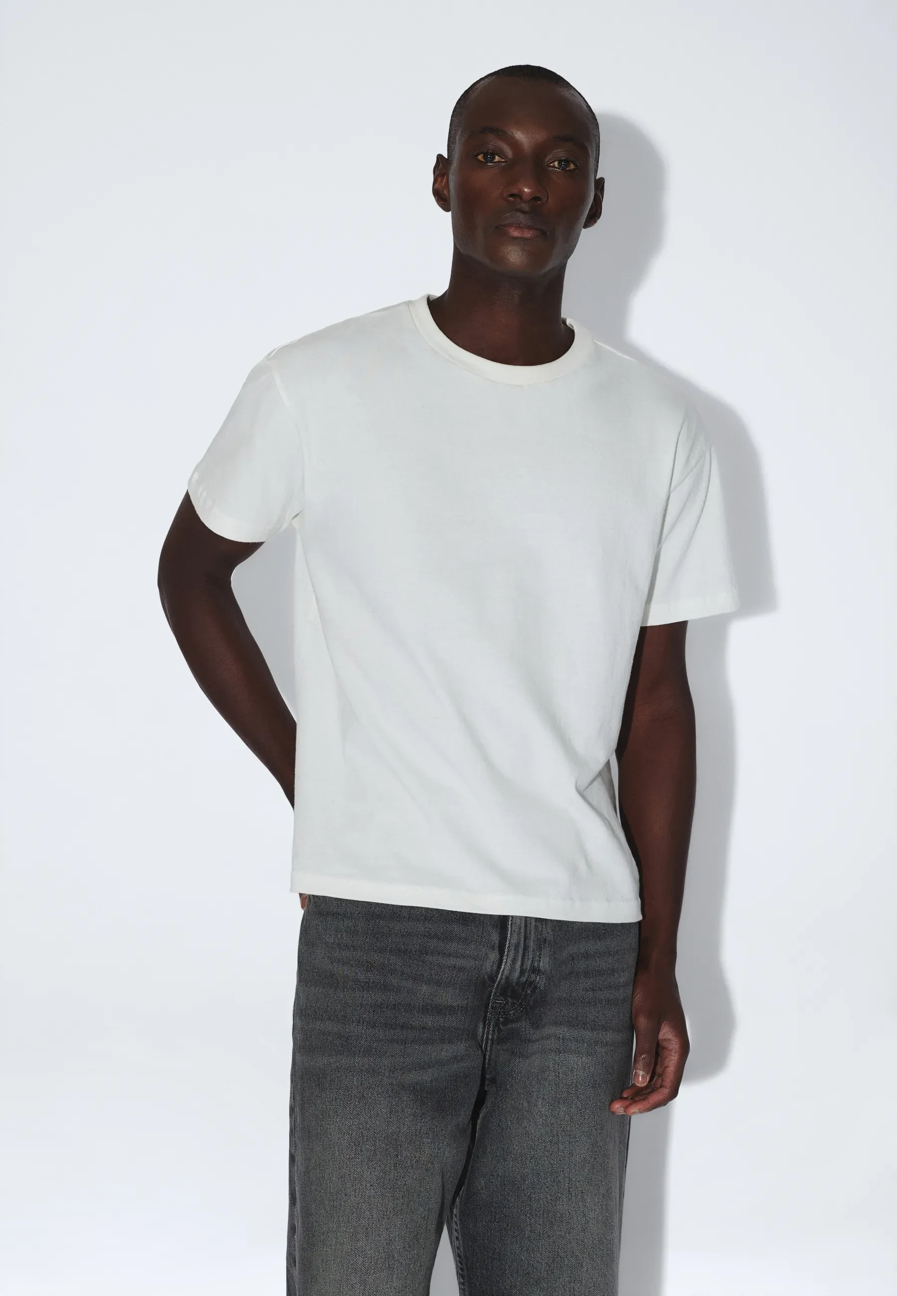 Bace Tee - Off White - Image 5