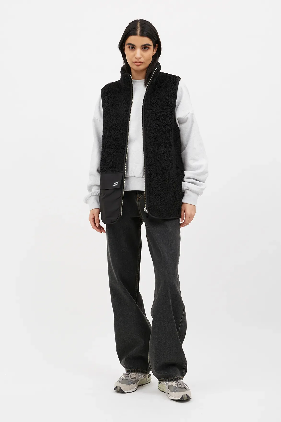 Dey Pile Vest - Black