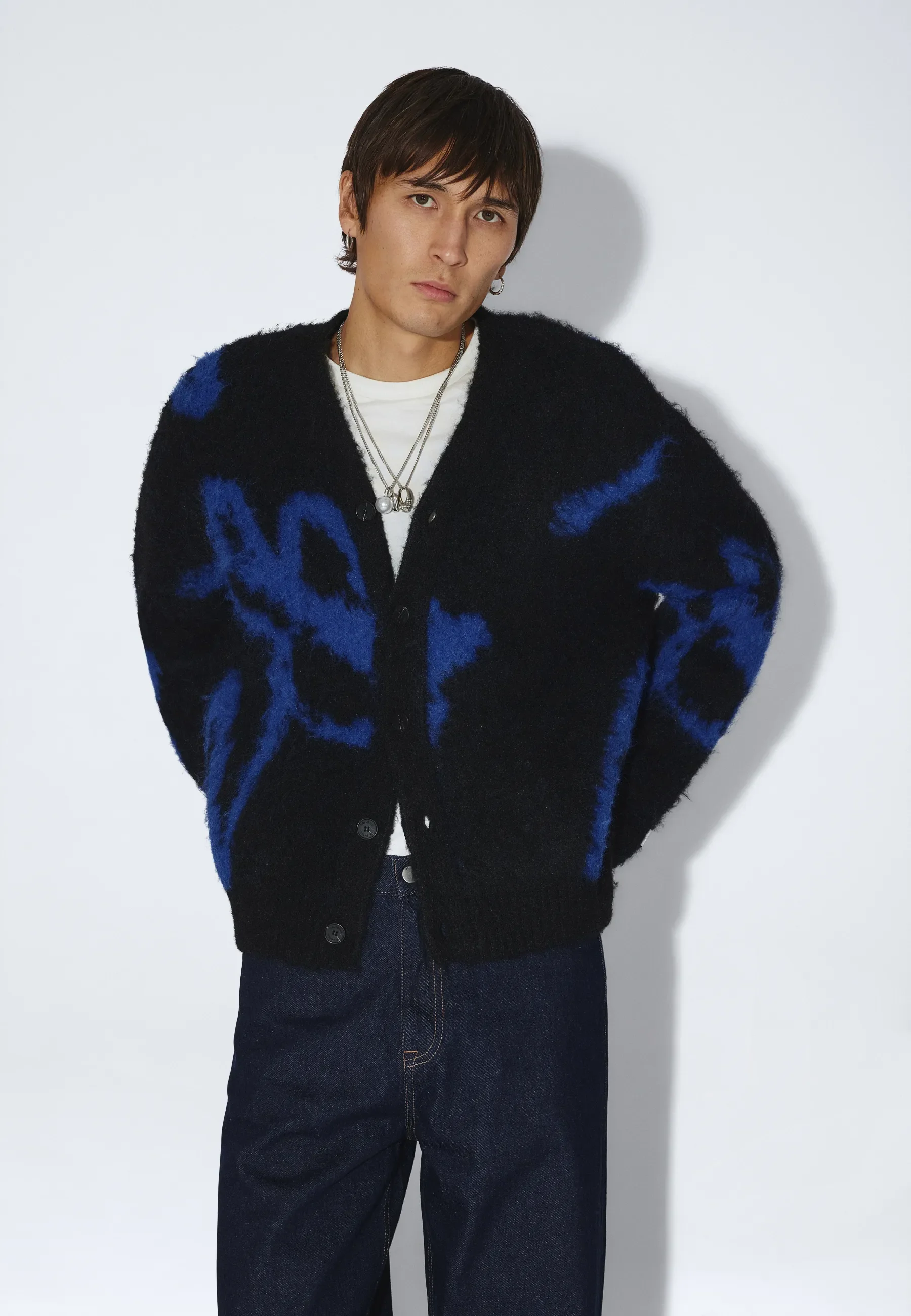 Dig F Cardigan - Black Blue Bloom - Image 13