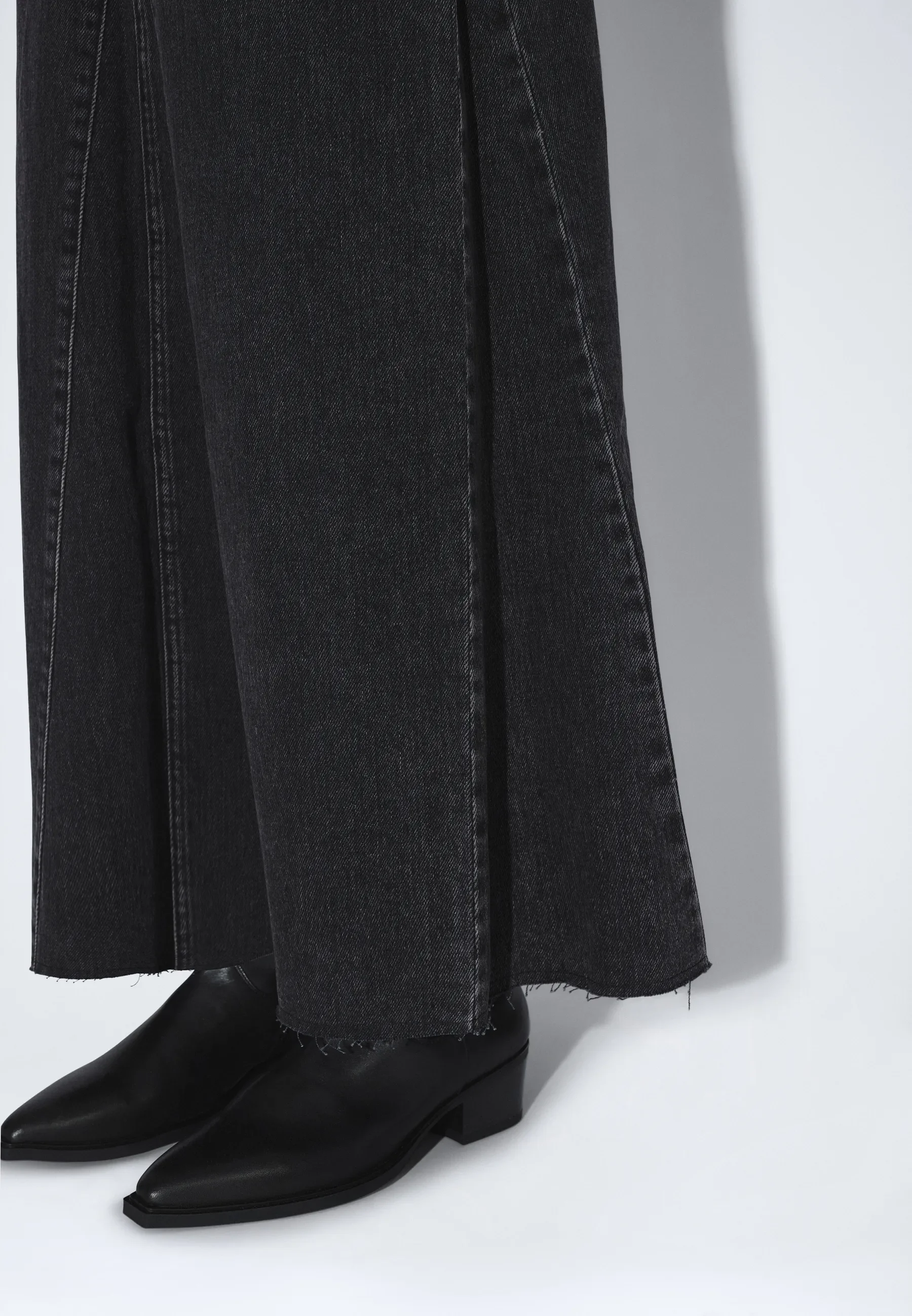 Dolores Skirt - Retro Black - Image 10