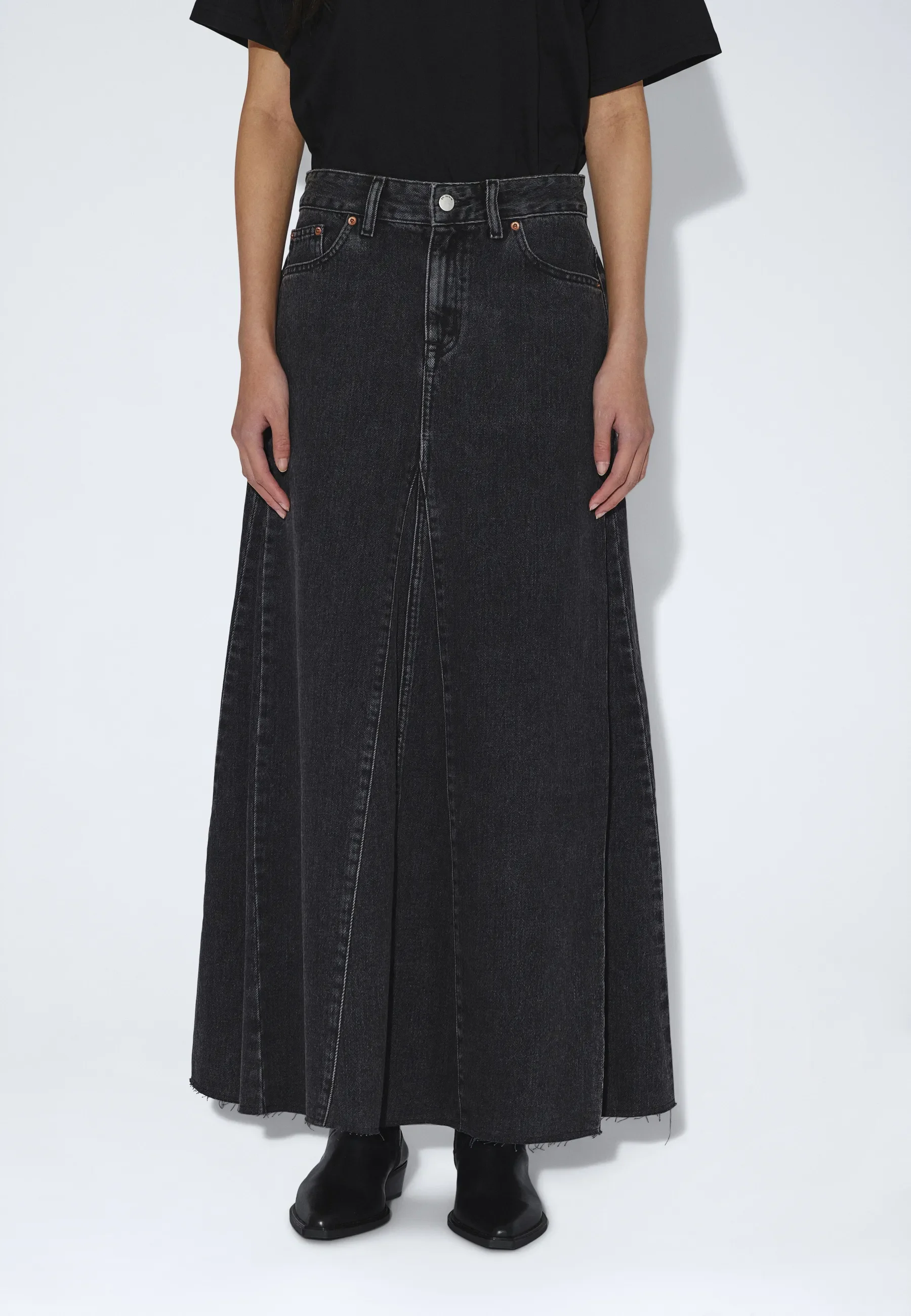 Dolores Skirt - Retro Black - Image 6