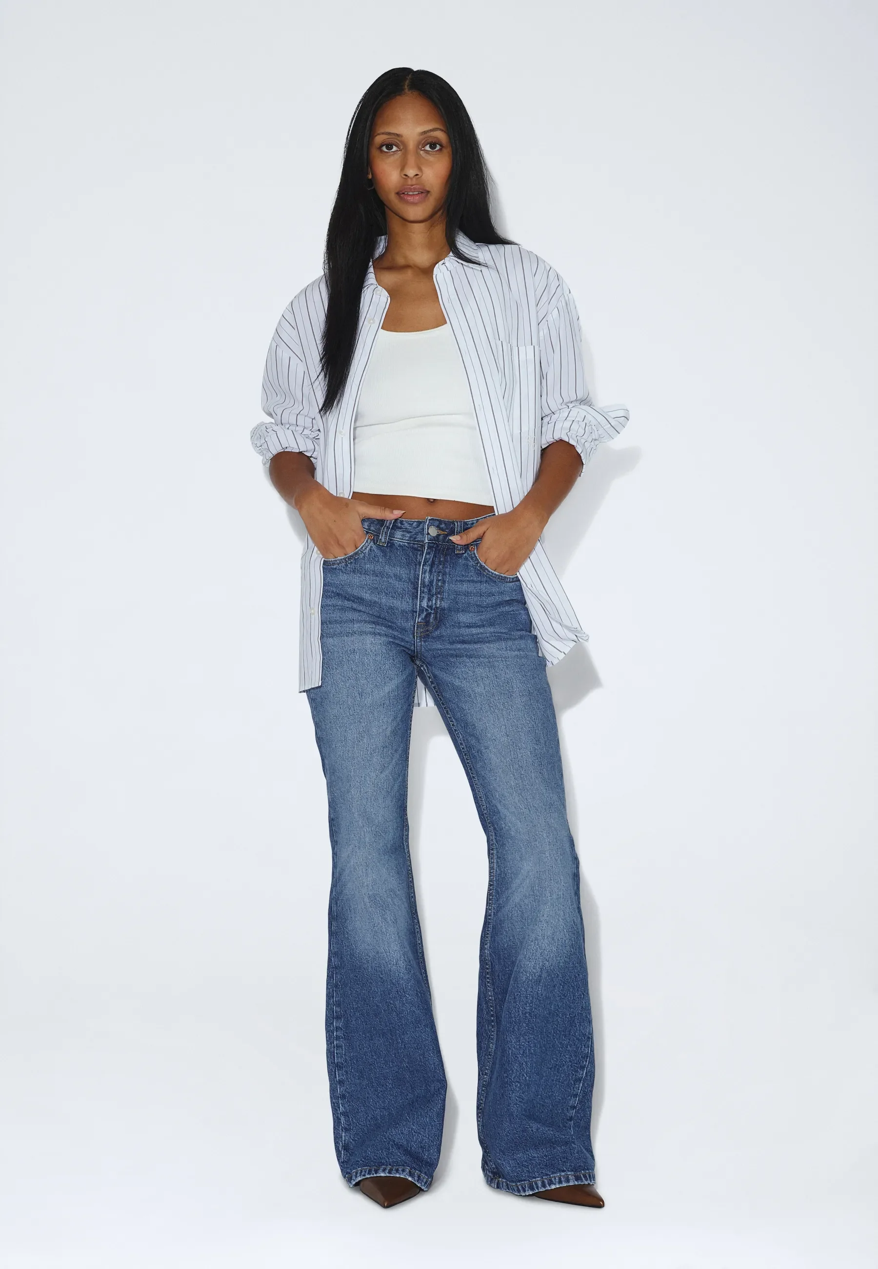 Elba Mid Bootcut - Bay Mid Fade Worn - Image 3