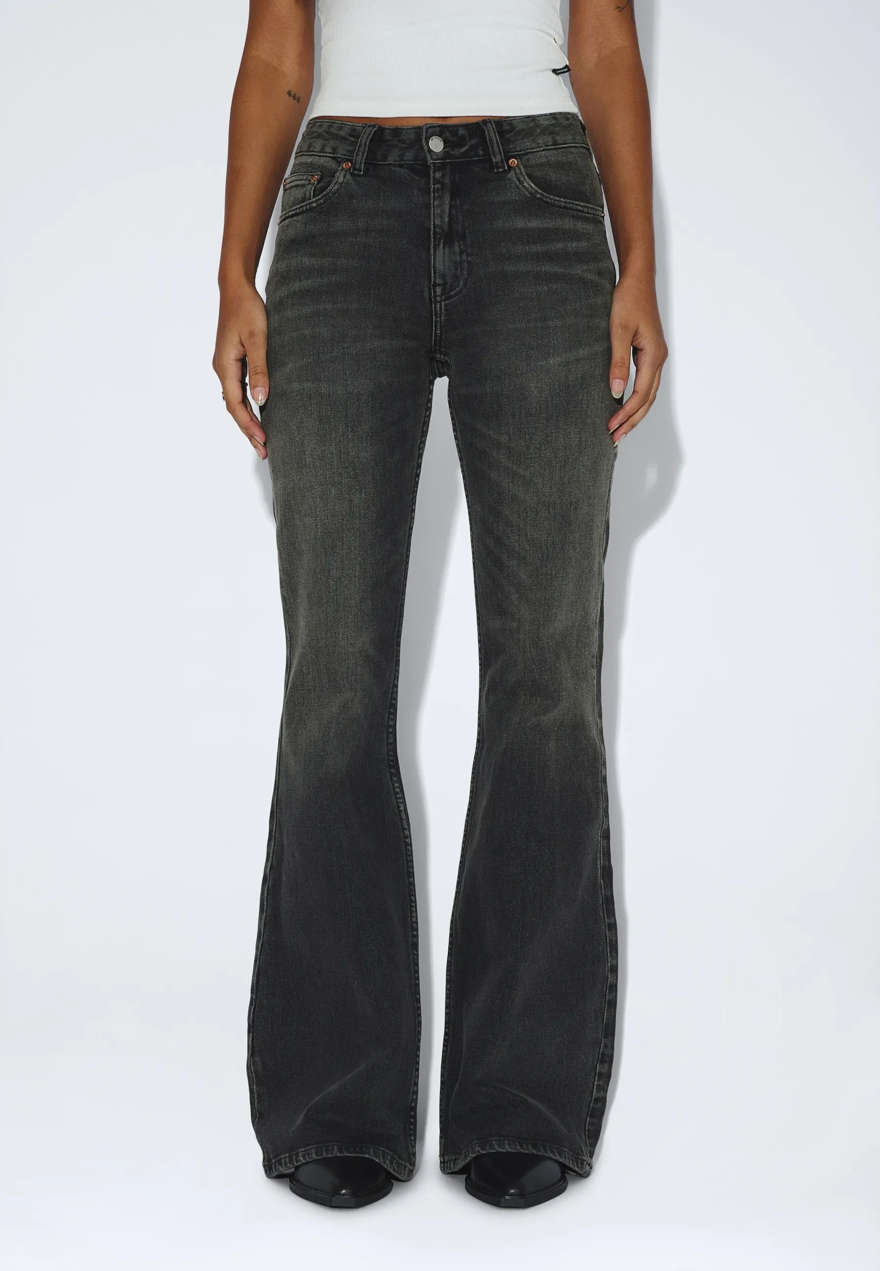 Elba Mid Bootcut - Tar Aged Black Fade - Image 5