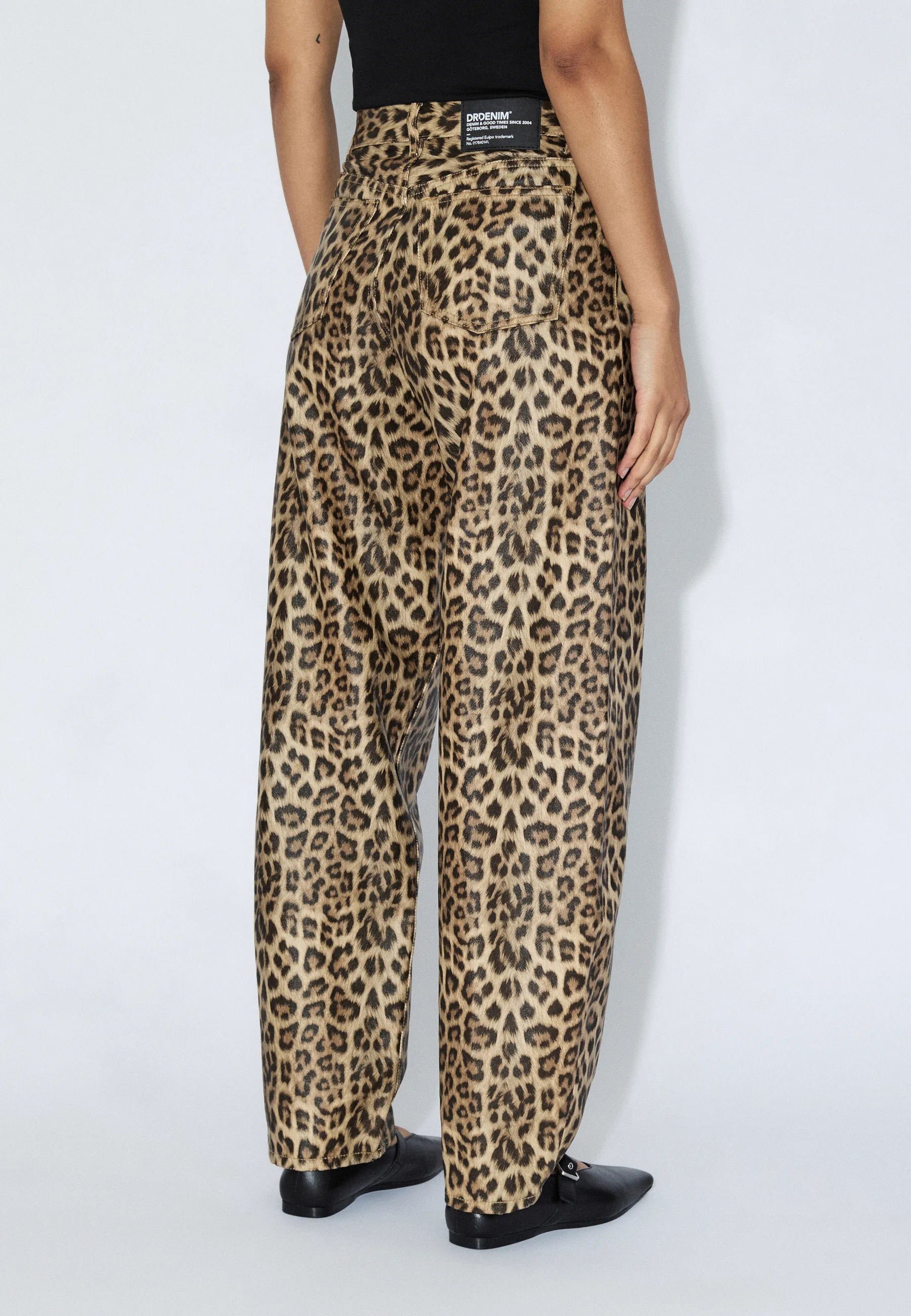 Nanci Mid Barrel - Leopard - Image 6