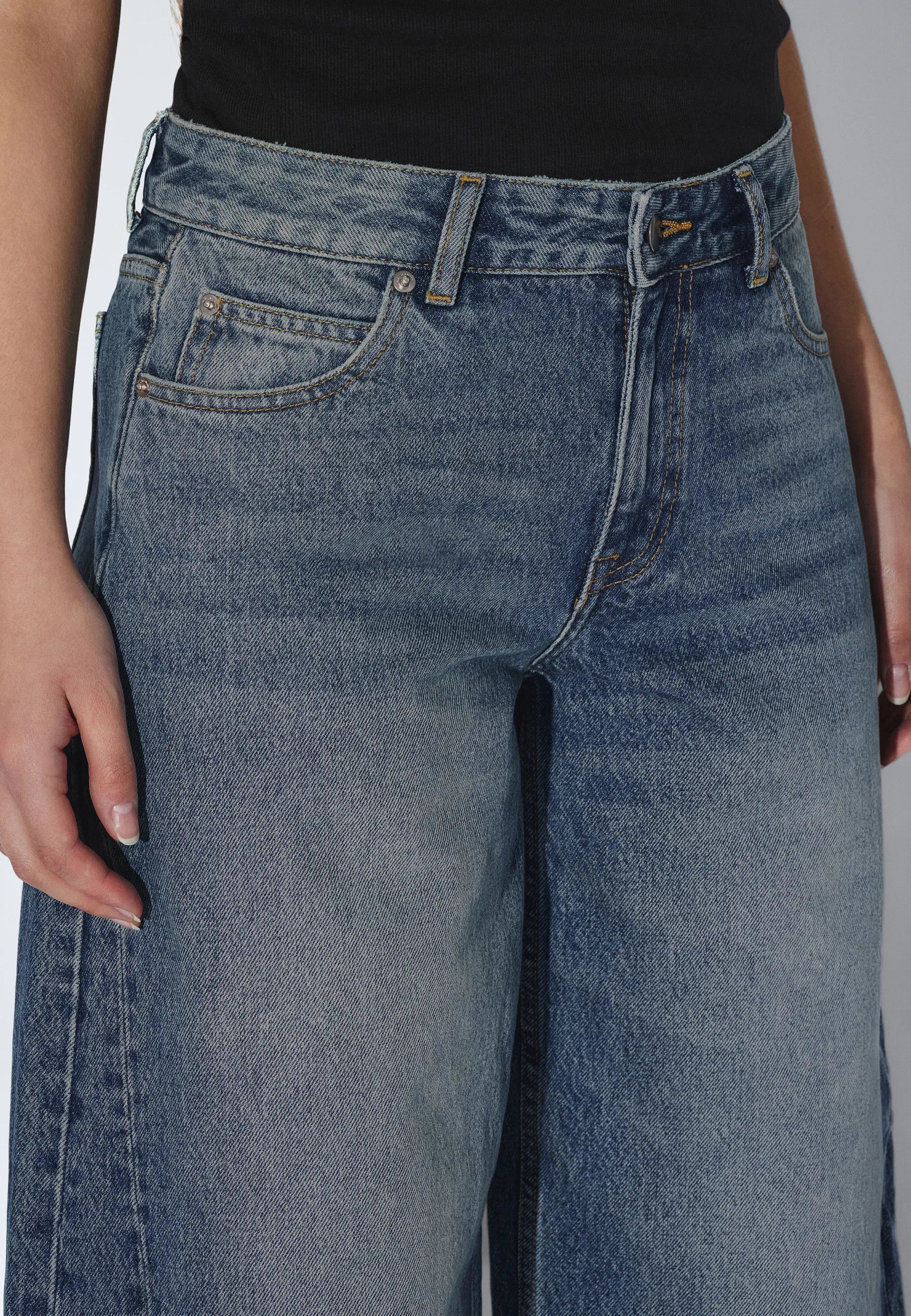 Nanci Mid Barrel Seam - Stream Mid Fade Dirt - Image 8