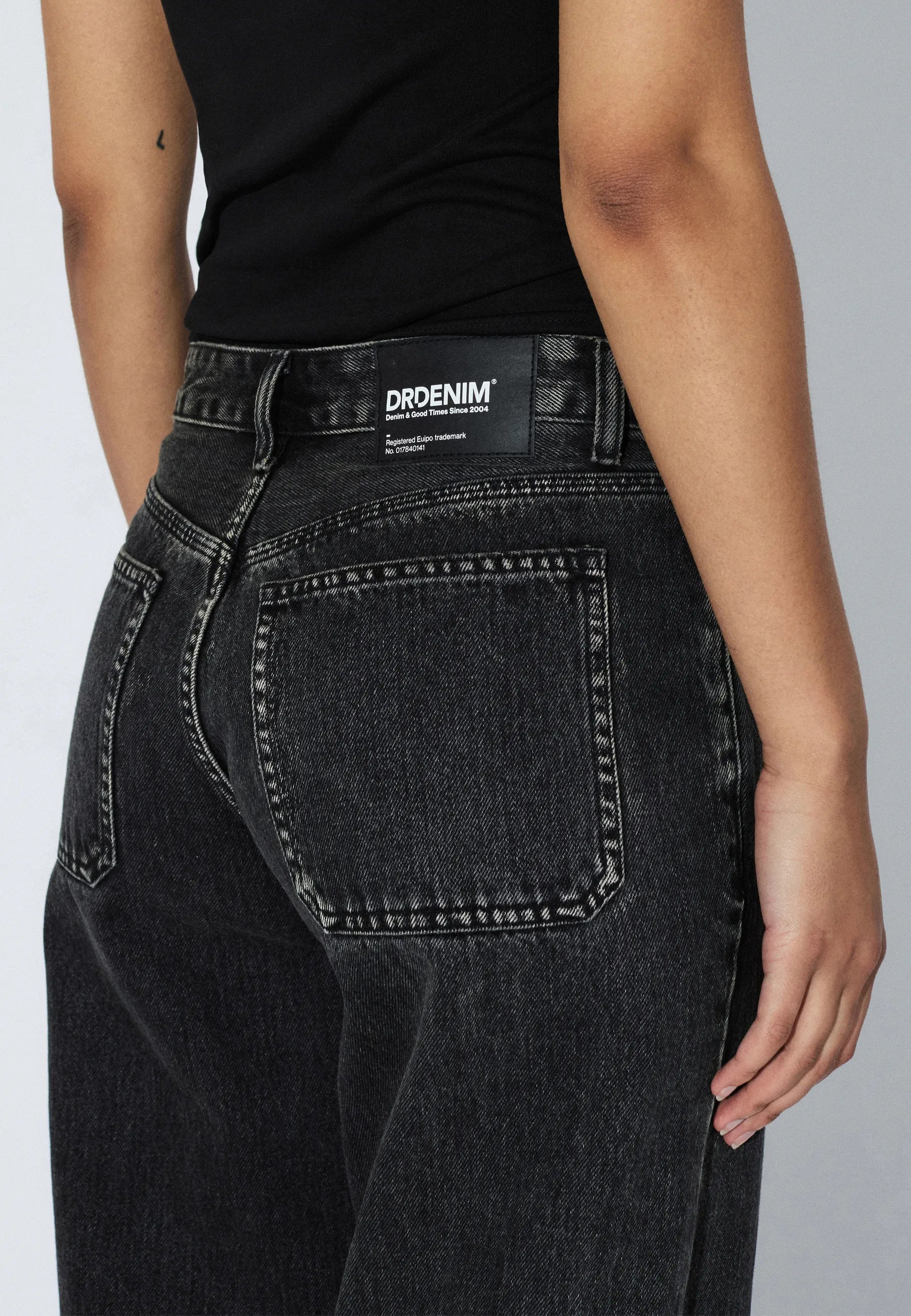Nika Mid Straight Worker - Aged Black - Image 8