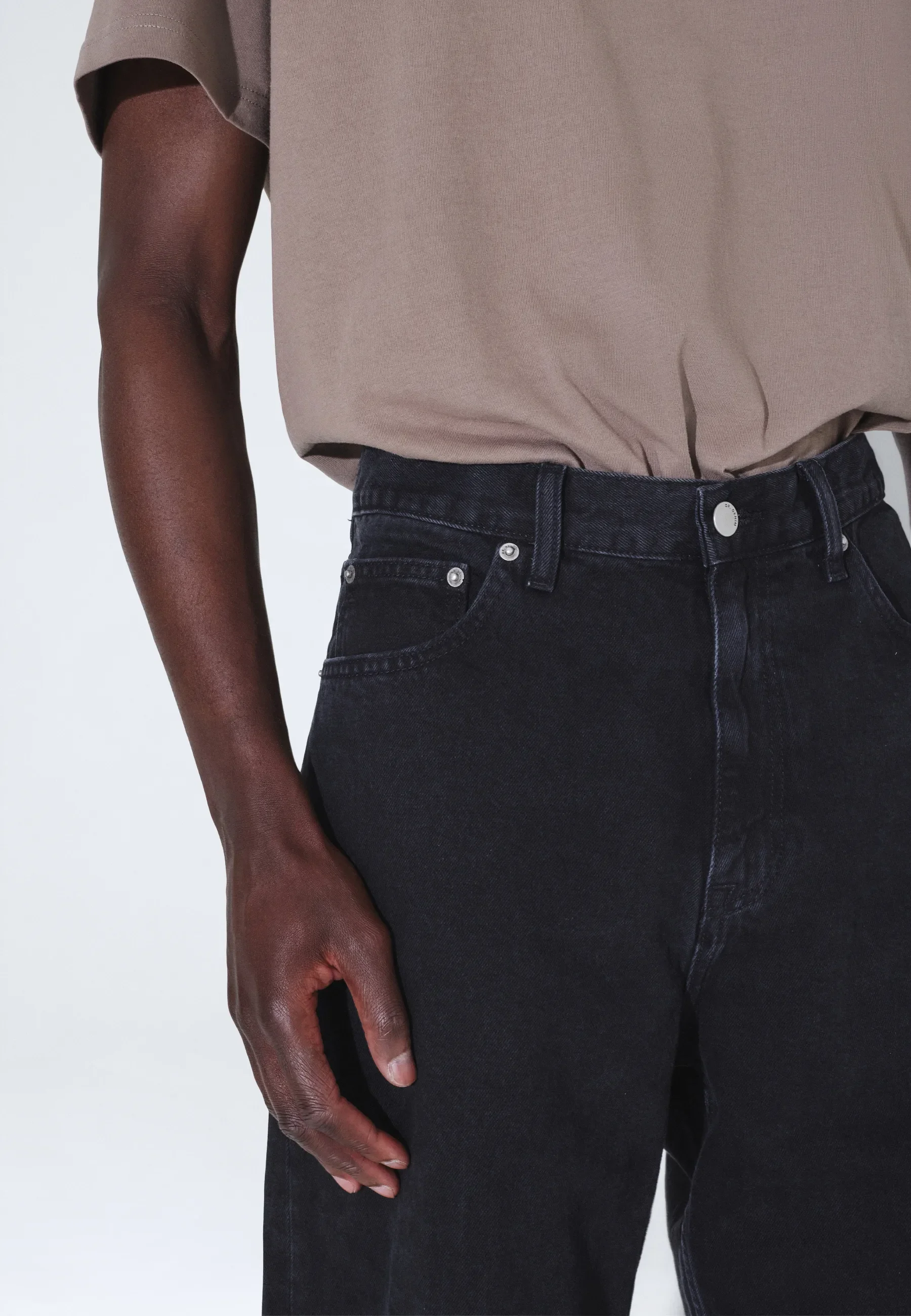 Omar Relaxed - Worn Black - Image 8