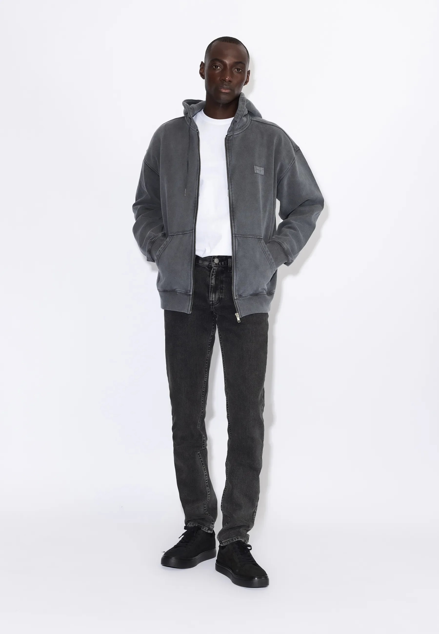 Pype - Tar Aged Black - Image 3