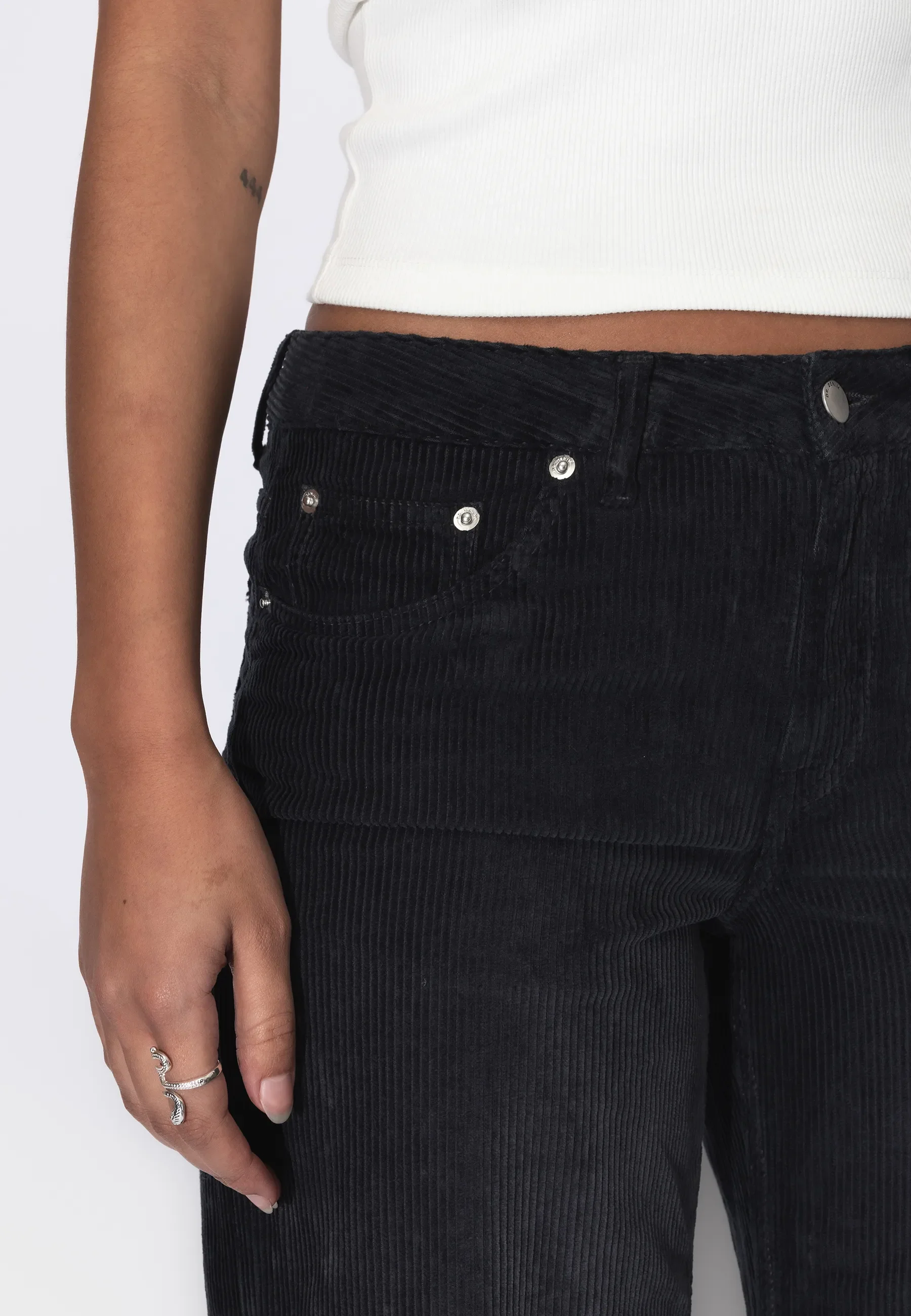Rhue Low Wide - Washed Black Shade Cord - Image 8