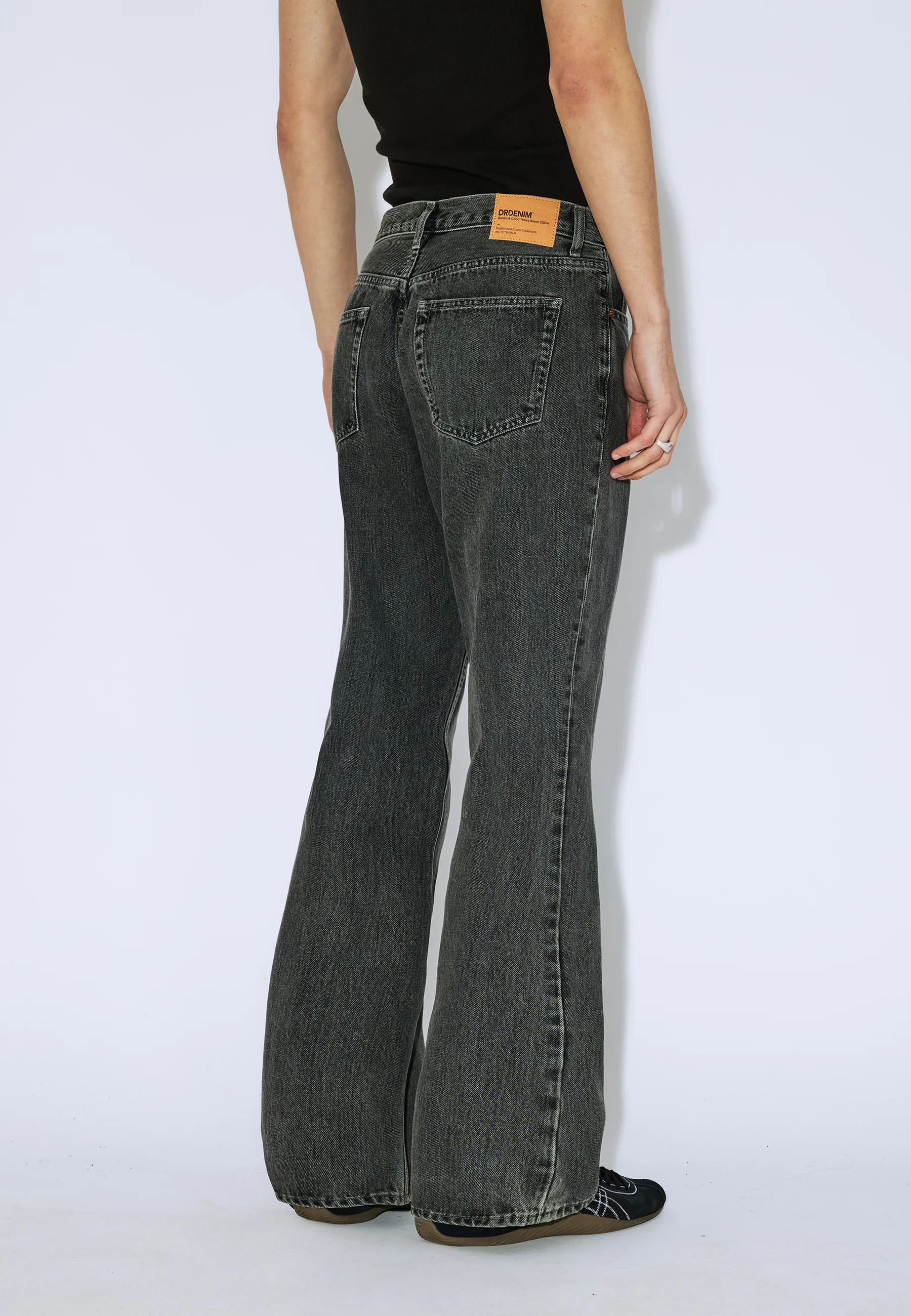 Rift Wide Bootcut - Mid Grey Retro - Image 8