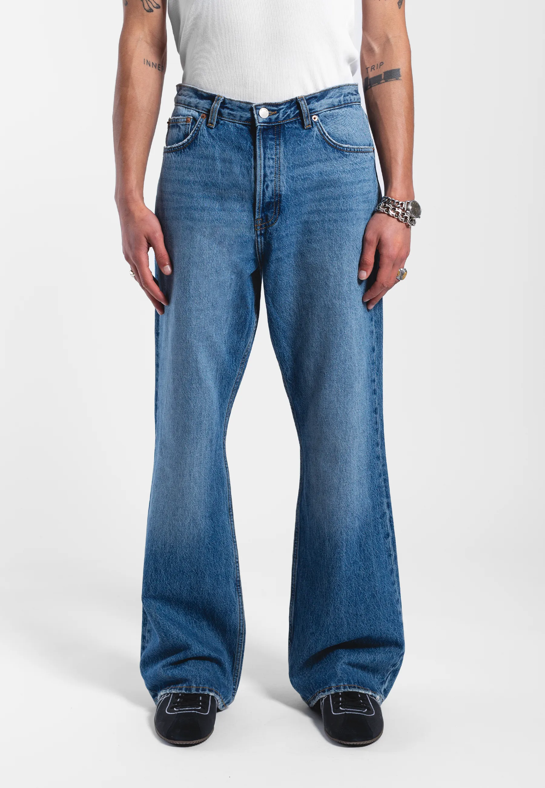 Rift Wide Bootcut - Stream Mid Used - Image 3