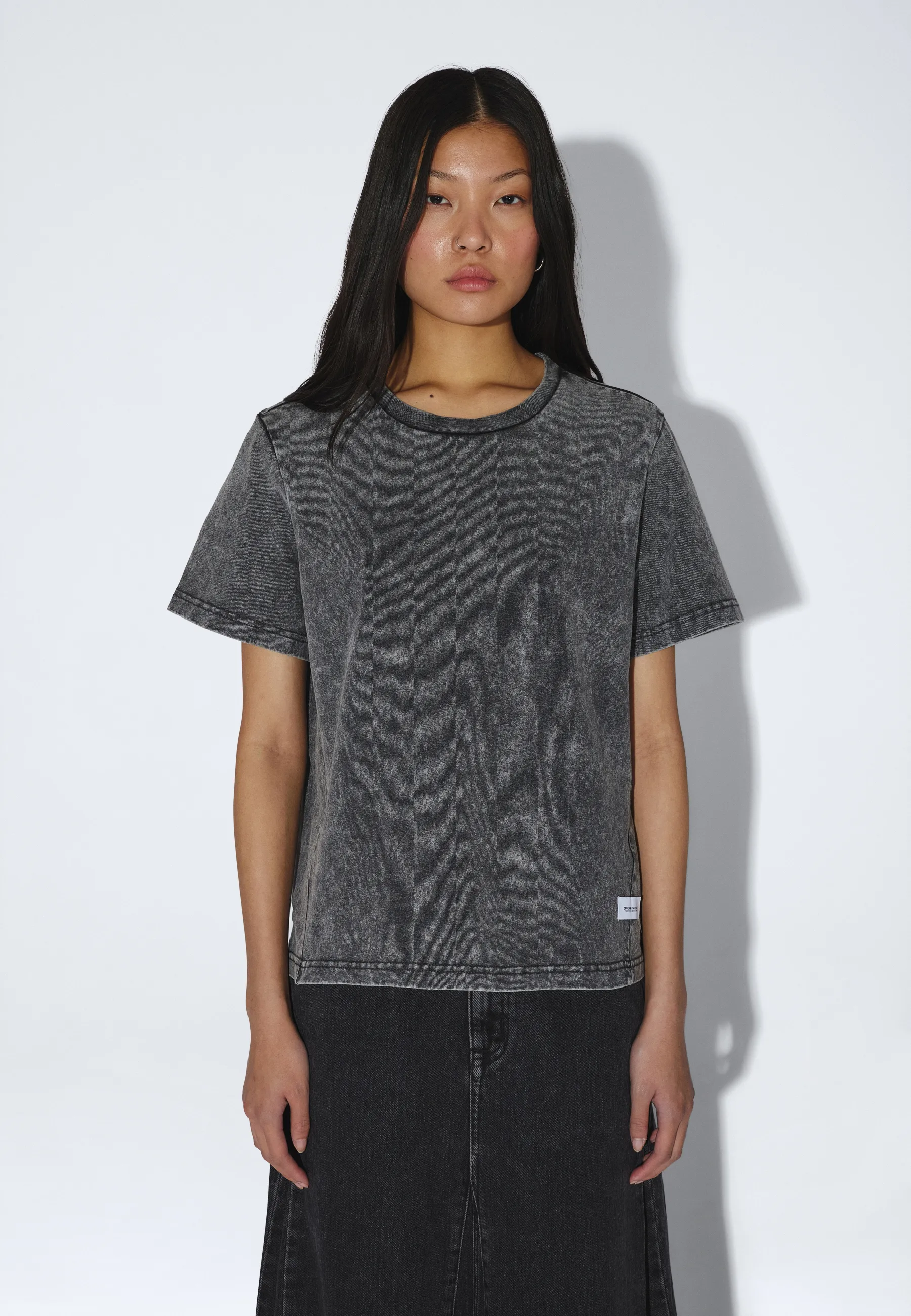 Talia Seam Tee - Washed Grey - Image 9